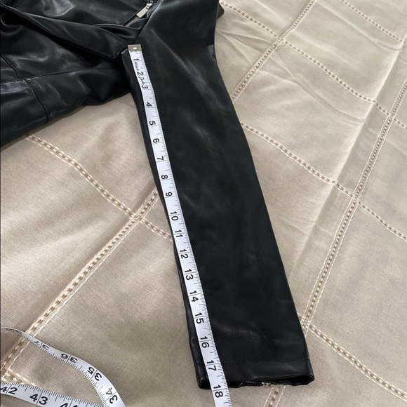 Woman’s Bagatelle Black Jacket with Zipper Details M winter - Picture 13 of 15